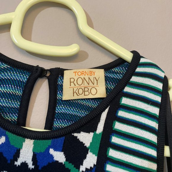 Dress - Picture 4 of 4